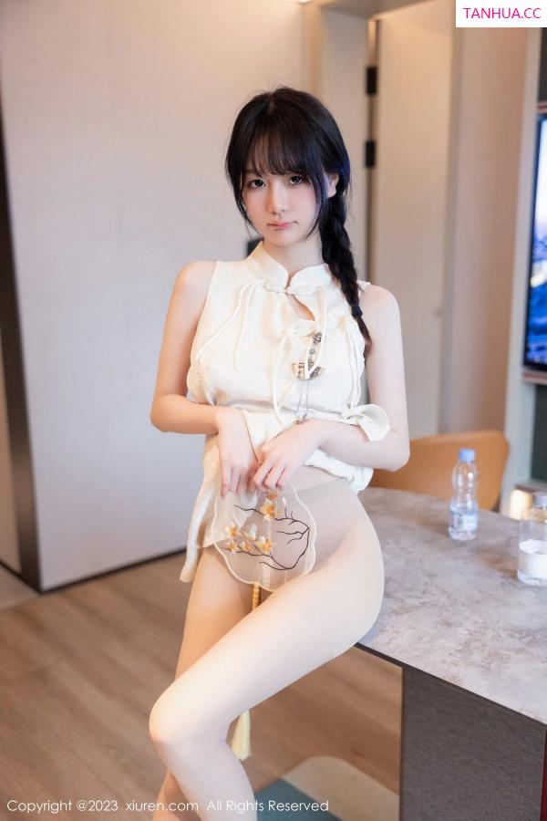   [XiuRen]高清写真图 2023.05.26 No.6813 幼幼 旗袍美腿第38张图片